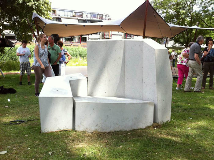 kunstwerk betonnen stoel fabrique magnifique veghel 2